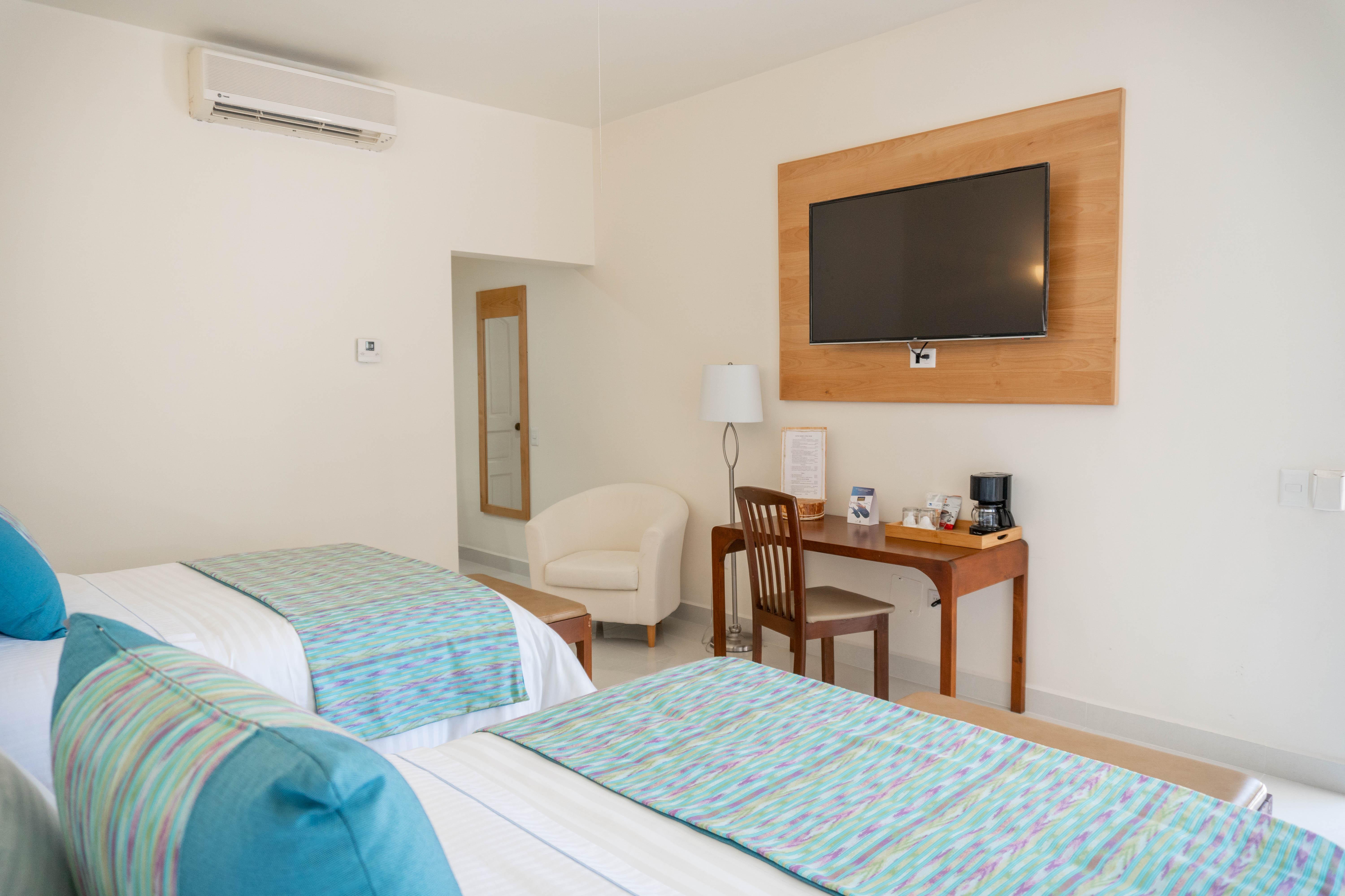 The Westmarine Waterfront Hotel La Paz Esterno foto