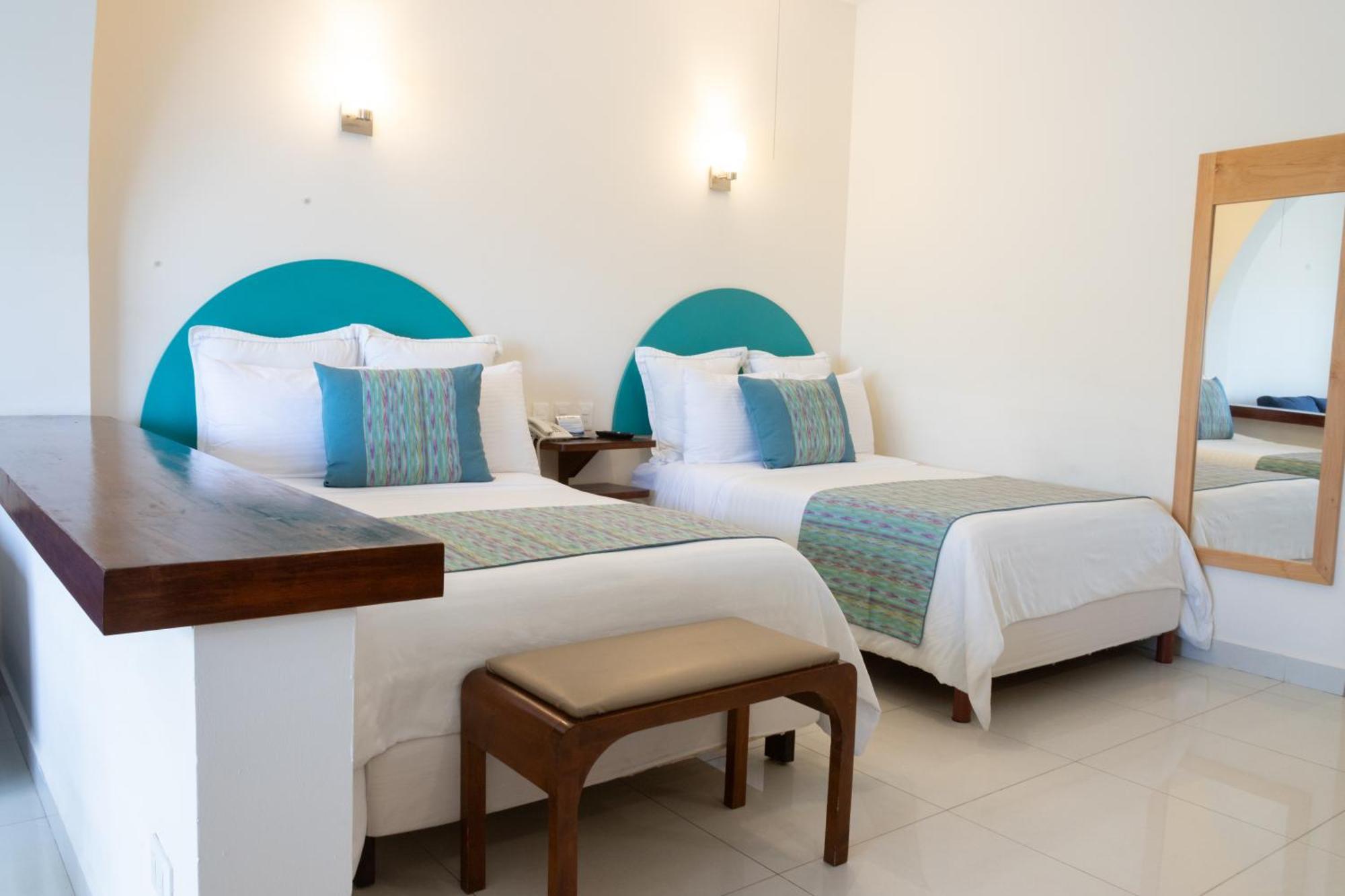 The Westmarine Waterfront Hotel La Paz Esterno foto