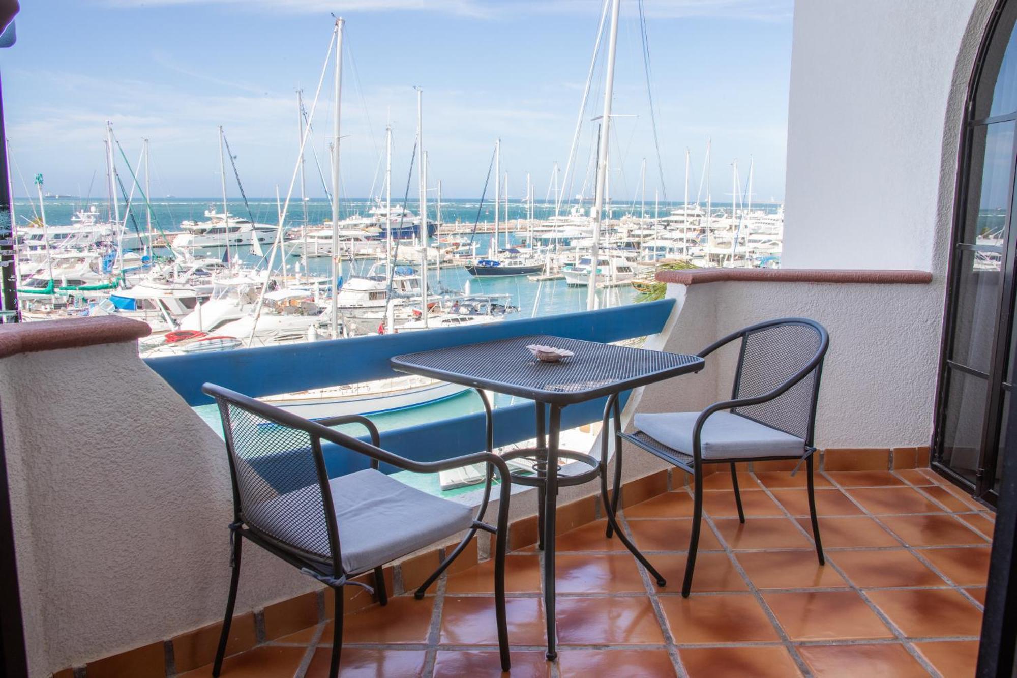 The Westmarine Waterfront Hotel La Paz Esterno foto